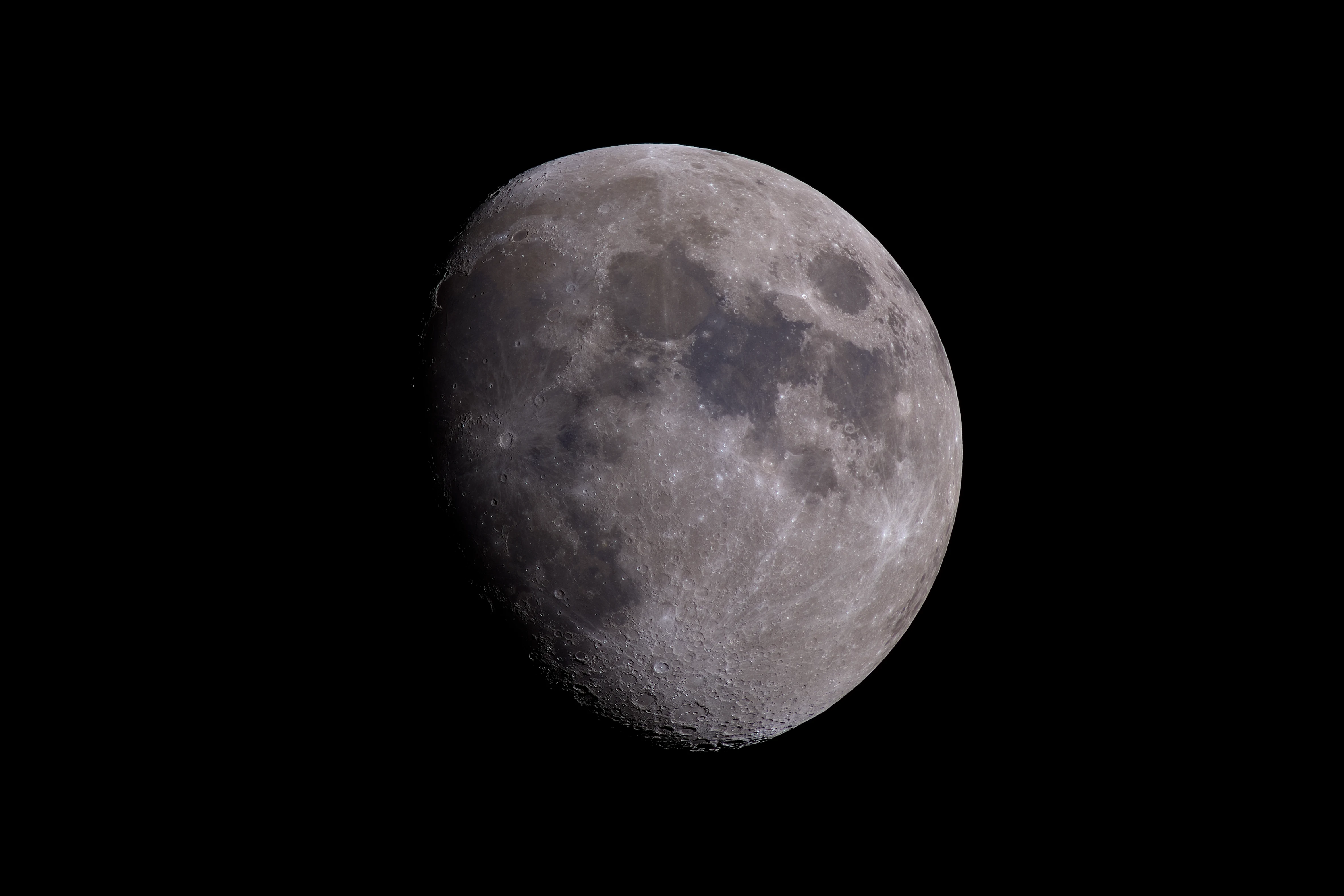 Waxing gibbous moon (colour)
