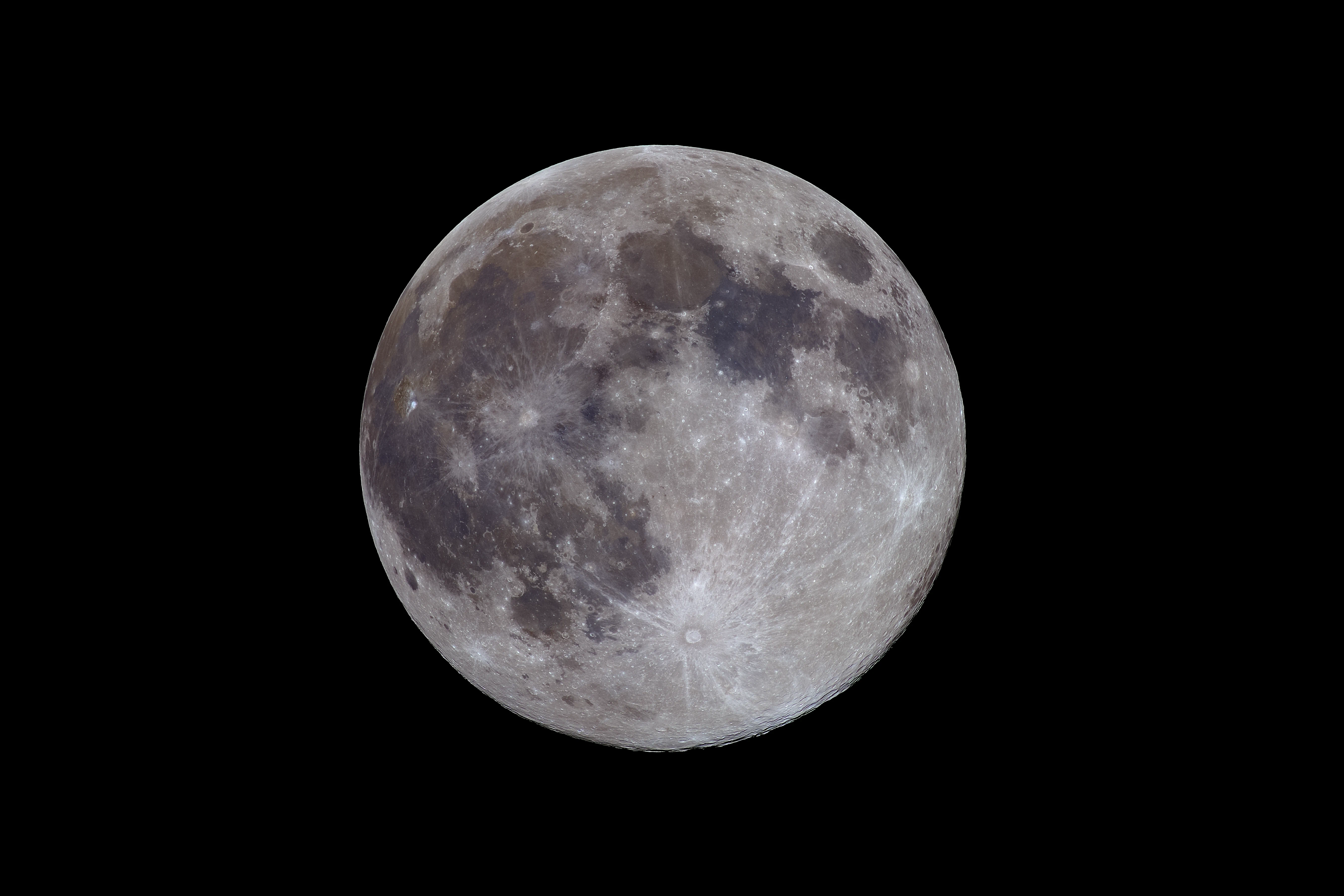 Cold supermoon (colour)